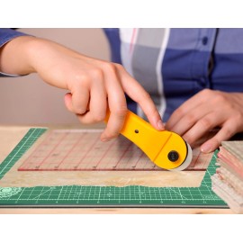 Calibre Art Rotating Self Healing Cutting Mat 8x8 (7" grids), Perfect for Quilting & Art ...