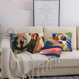 Yrassio Set of 4 Decorative Throw Pillow Covers 18x18 Inch, Boho Africa Women Tribe Traditional Style Square Pillows Cover Case for Cushions Sofa Couch Bed Cushion Farmhouse Outdoor Decoration