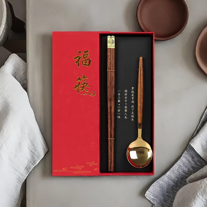 HannaFires Chinese Chopsticks and Spoon Gift Set – Brass 'Fu'