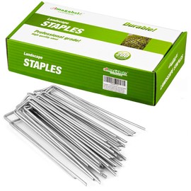 Amagabeli 6 Inch Galvanized Landscape Staples 200 Pack 11 Gauge Garden Stakes Heavy-Duty Sod Pins Anti-Rust Fence Stakes for Weed Barrier Fabric Ground Cover Dripper Irrigation Tubing Soaker Hose