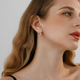 TaYolnFaSo Starfish Earrings for Women 18K Gold Plated Small Mini Seashell Earrings Bar Clasp Ocean Sea Scallop Shell Earrings Starfish Jewelry Gift for Girlfriend Daughter Sister Valentine's Day Gift