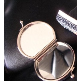 Beaded Handmade Compact Mirror with Design (Dog Grey)