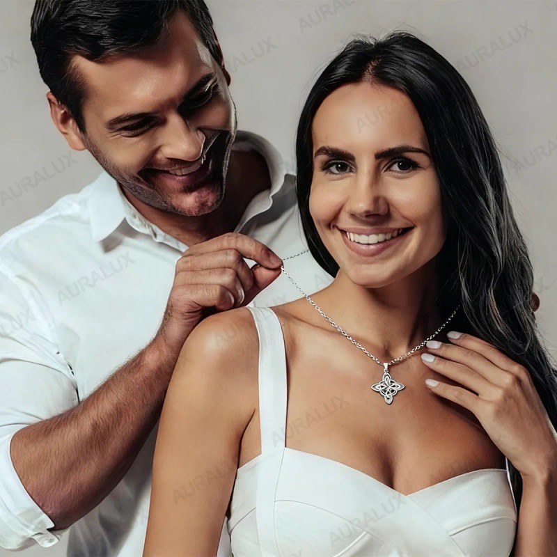 Collar de Plata 925 para Mujer - Dije Celta Elegante
