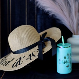 POSH SOIREE 'Sunkissed at 40' Sun Hat, Elegant Design for 40th Birthday, Ideal for Beach and Tropical Vacations, Stylish UV Protection, Perfect Gift for Women, Girlfriends, Mothers, Daughters, 1 Hat