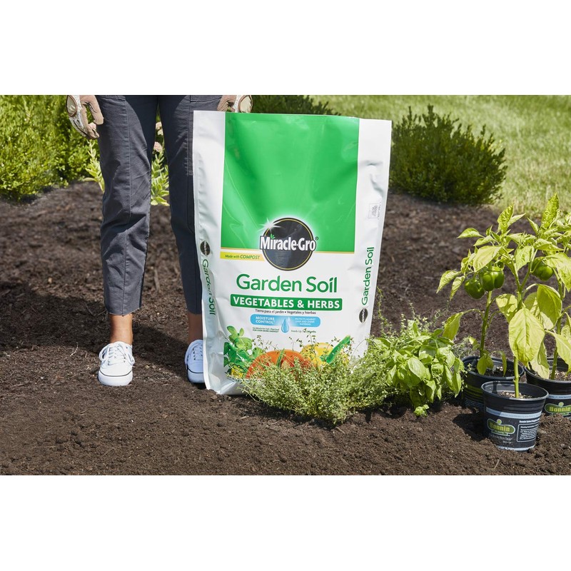 Miracle-Gro Garden Soil Vegetables and Herbs 1.5 cu ft