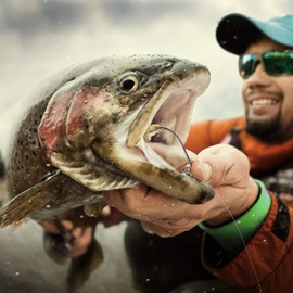 84 Pieces/Set Carbon Steel Offset Hooks Worm Fishing Hook Set with Plastic Box, Offset Hook Fishing Hook for Fishing Rubber Bait Rubber Fish Jigs Creature Bait, Saltwater Fishing Hooks Fishing