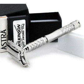 Double Edge Safety Razor Chrome Plated Twist to Open/Shake Men's Razor - Easy and Safe Blade Change 1 Free Blade Pack!