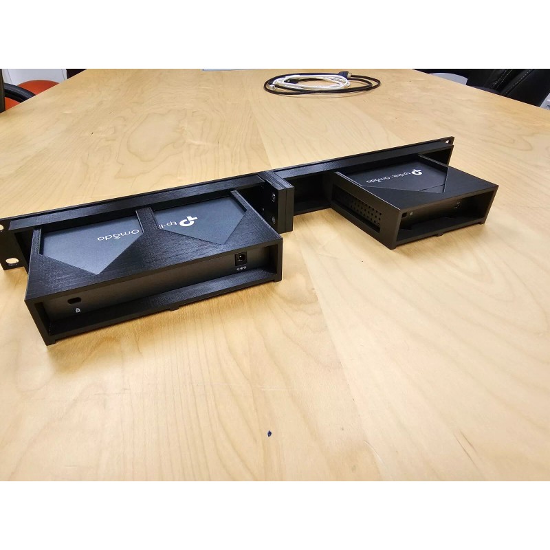 OC200 ER605 Rack Mount brackets