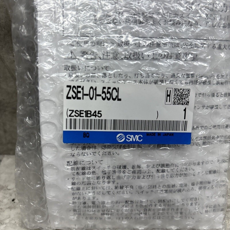 SMC ZSE1-01-55CL Vacuum Switch, New