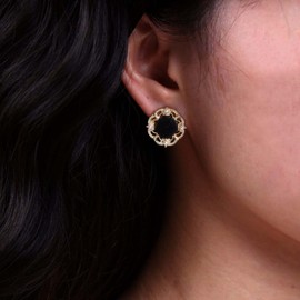 TseenYi Vintage Black Velvet Pearl Earrings Gold Pearl Round Filigree Earrings Bridal Pearl Beadeds Stud Earrings Black Circle Velvet Earrings Tiny Pearl Wedding Earrings Jewellery for Women, Alloy