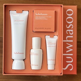 Sulwhasoo Sanbaek Tone-up Cream 50ml NEW Sanbaek Cream - Latest manufacture of sunscreen with UV protection - Sanbaek Tone-up Sun Cream 50ml special set / 설화수 상백톤업 크림 50ml NEW상백크림 - 자외선 차단제 선크림 최신제조 - 상백톤업선크림50ml기획세트