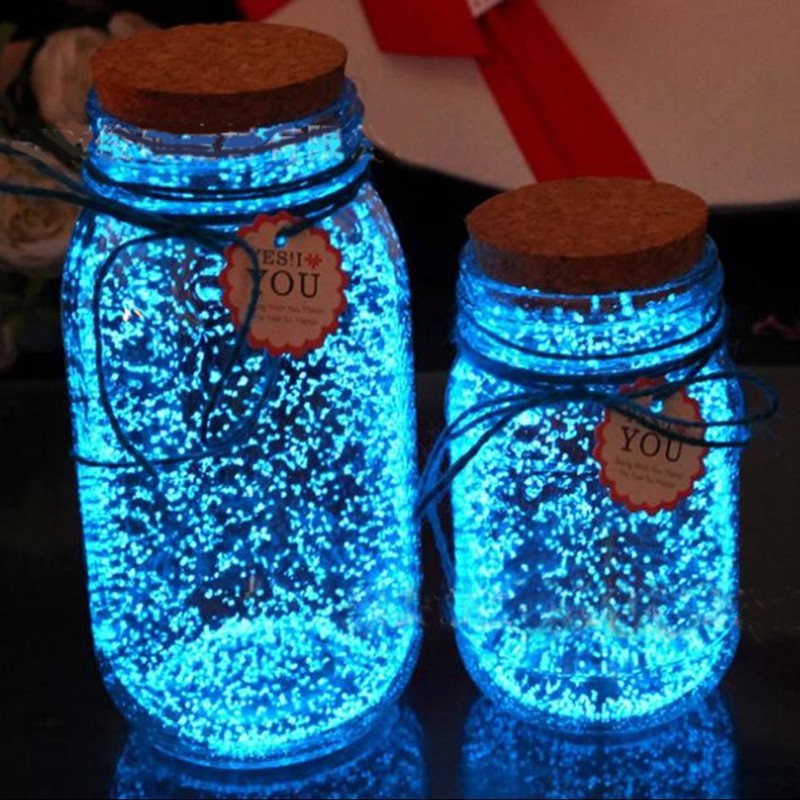 ８パック/セット、色８種類の蛍光砂 長持ちの夜光粒 パーティ－装飾用顔料、壁、ガラス、ミネラル顔料、暗くなると自動発光する