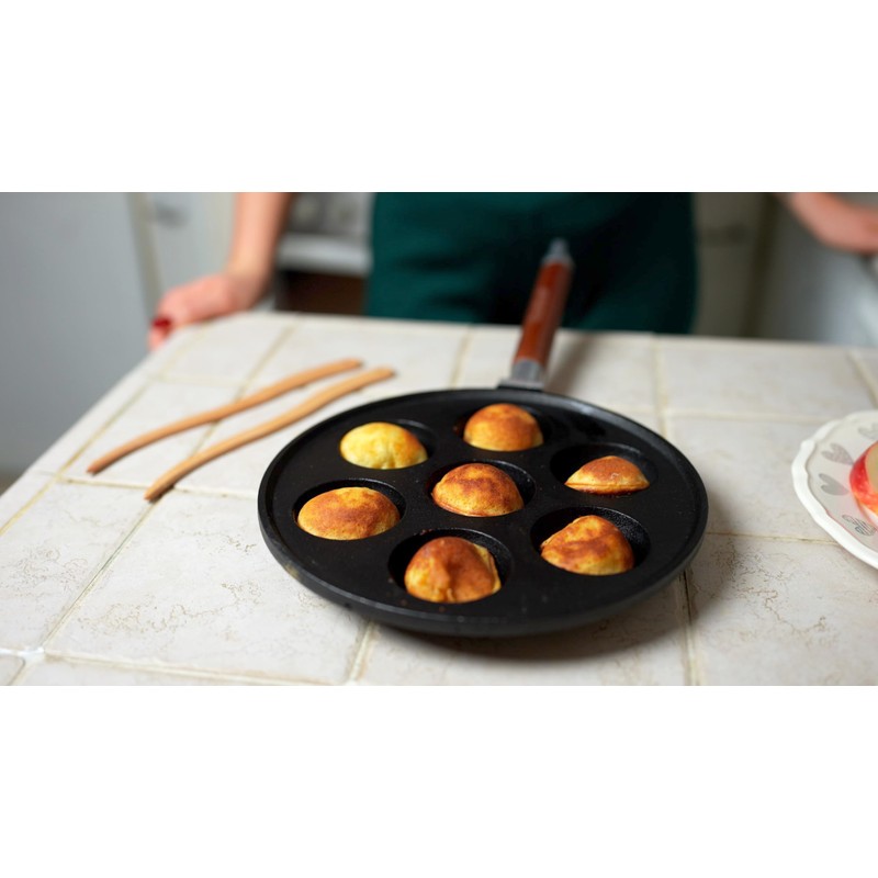 StarBlue 7-Hole Cast Iron Aebleskiver Pan Detachable Wooden Handle, Pre-Seasoned,