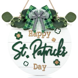 TOARTi Happy St. Patrick's Day Wooden Door Wreath (11.4"x11.4"), Rustic Saint Patrick’s Welcome Wall Sign Hanging, Scandinavian Irish Home Decoration for Saint Patrick’s Day Gift
