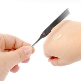 EA Makeup Stainless Steel Foundation Spatula Stick