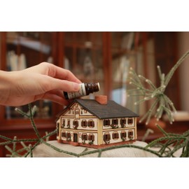 Midene Ceramic Light House, Handmade, Artistic Miniature, House of Pope Benedict XVI, Germany, A265AR