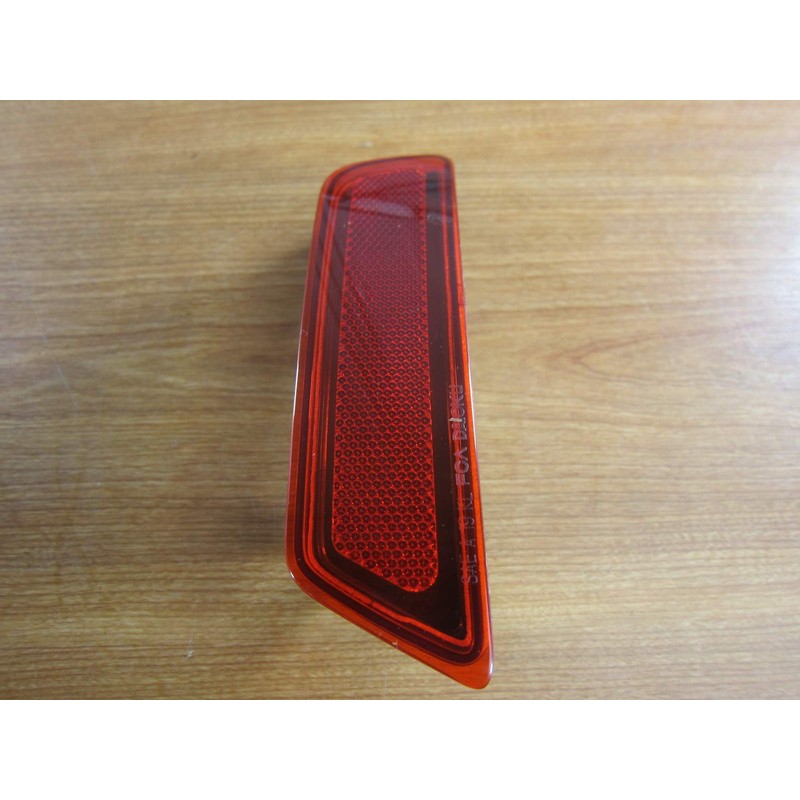 2019-2020 Jeep Cherokee Right Rear Fascia Reflector Bezel New Mopar