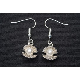 Miniblings Oyster Pearl Earrings Shell Sea Ocean Mermaid – Handmade Fashion Jewellery I Earrings Silver Plated, Plastic Pearl