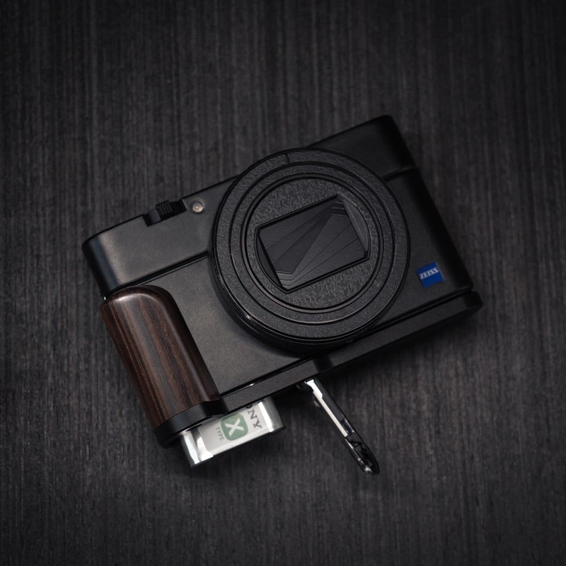 Iborrys Premium Real Wood Camera Grip for Sony RX100 RX100II