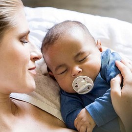 NIP Cherry & Cherry Night Dummy Set of 6 (4 x Day Dummies + 2 x Night Girl Mix) // Size 2 // Natural Latex, 6 Colours