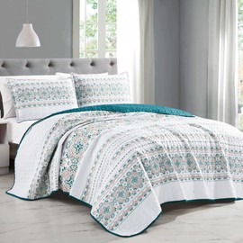 ESCA 3-Piece Decima White & Teal Medallion Reversible Bedspread Coverlet Quilt Set with 2 Pillow Shams - Full/Queen Size, Breathable, All Season, Soft & Lightweight, Throw Blanket