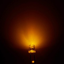 Chanzon ® LED Diodes, 5 mm/3 mm, Round/Flat Design, Transparent Lens, Various Colours to Choose From, Pack of 10 - 100 Chanzon LEDs (50, Yellow, 5 mm)