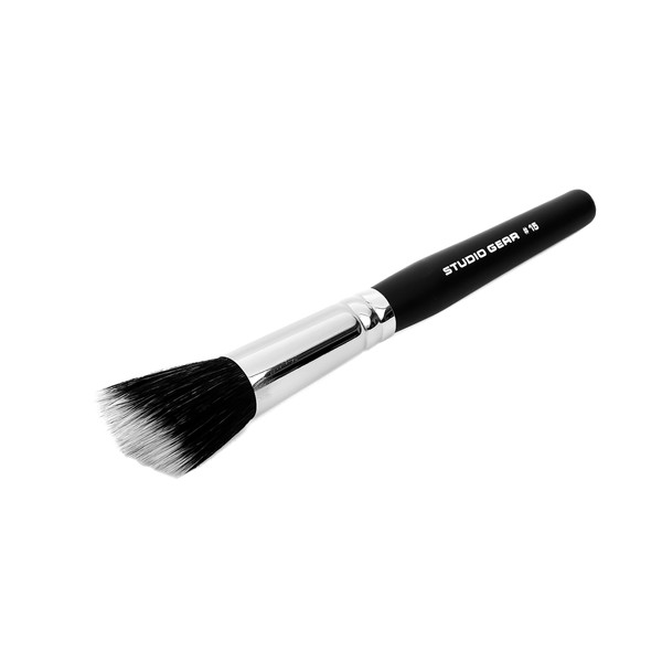 Studio Gear Cosmetics No. 15 Angled Bronzer Brush, 1.3 Ounce