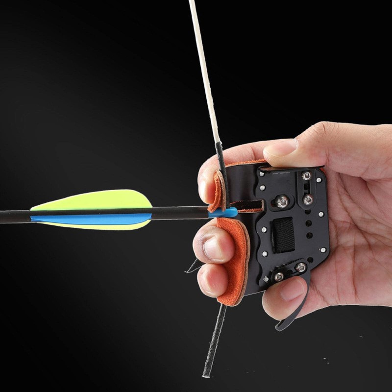 Yuehuamech Archery Finger Tab Shooting Finger Tab Aluminum Plate Cow