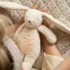 Moonie Organic Humming Plush, Seal (Sand)
