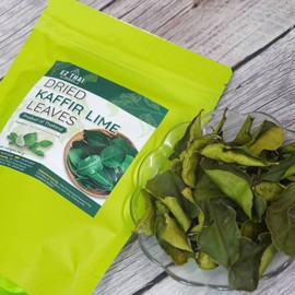 Dried Kaffir Lime Leaves 14grams Aroma Herbs Thai Food Curry Paste, Tea For Tom Yum Paste, Tom Klong, Tom Sap, Panang Curry, Roast Chicken, Thai Seasoning Spicy Soups