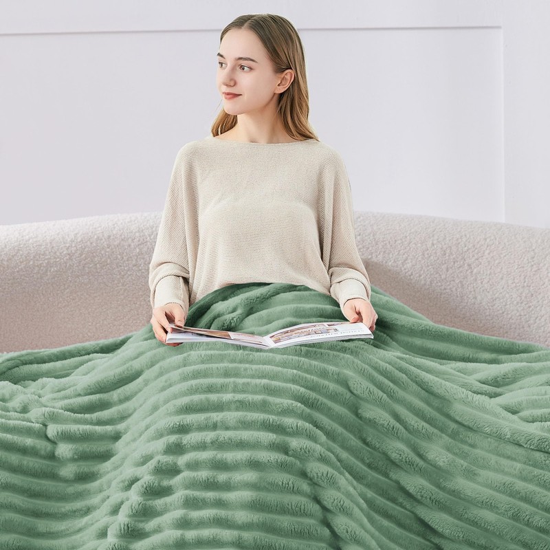 BEDELITE Fluffy Fleece Throw Blanket - Sage Green Sofa Throw