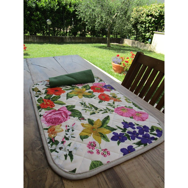I pay little New!!! American Quilted Placemat with Floral Patterned