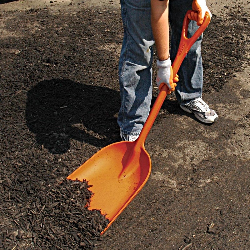 A.M. Leonard Poly Scoop Shovel, D-Grip Handle, 42 Inches Overall
