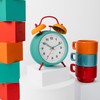 FISURA Analogue alarm clock multicolour without ticking. Alarm clock with