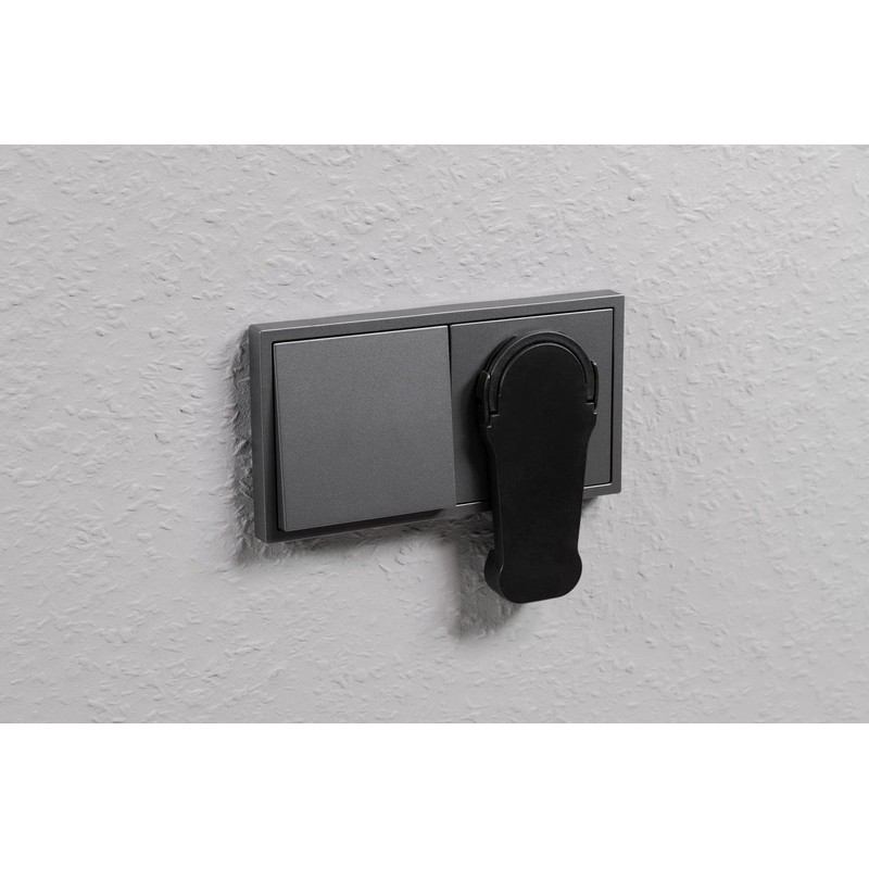 MC Power Earthing Contact Angle Plug, Extra Flat, Handle/Bracket, Strain