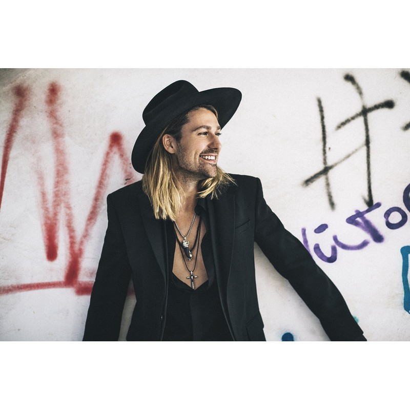 Rock Revolution (Fan Box)