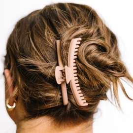 Kaxi Hold Everything Midi Hair Claw, Perfect for Thick & Thin Hair Straight, Wavy & Curly, Strong Clip With 44 teeth & Many Colors to Choose (Champagne)