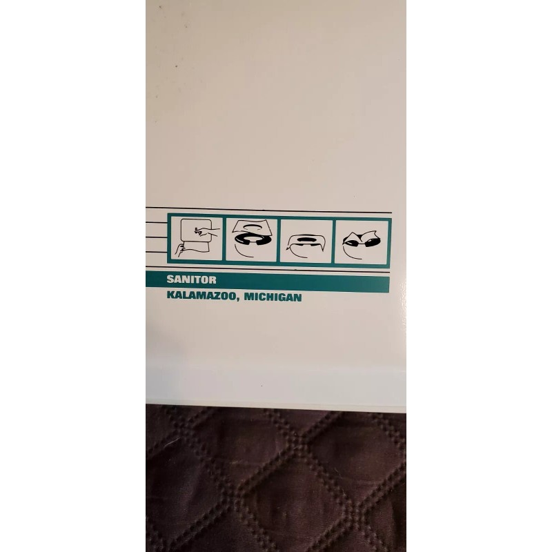NeatSeat NIB Neat Seat Disposable Toilet Seat Cover Dispenser Sanitor