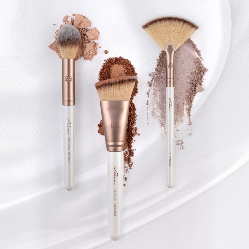 Highlight & Contour Luvia Brush Set, 3 Cosmetic Brushes in