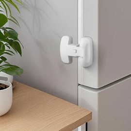 YCT Baby Proof Fridge Lock, Refrigerator Fridge Freezer Door Latch to Keep Closed, Automatically Lock While Closing The Door, Easy to Install (White 2PCS)