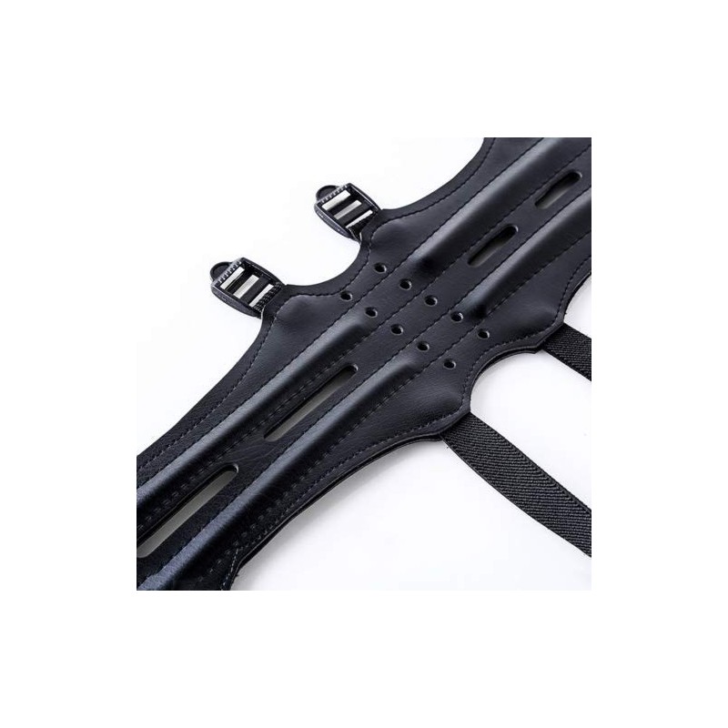 Protector de brazo de cuero largo con 4 correas para