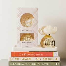 Bridgewater Candle Sweet Grace Holiday Flower Diffuser | Passion Fruit, Sparkling Tea, Patchouli | Metallic Decorative Air Freshener for Home | 8 oz | 60 Day Lifespan