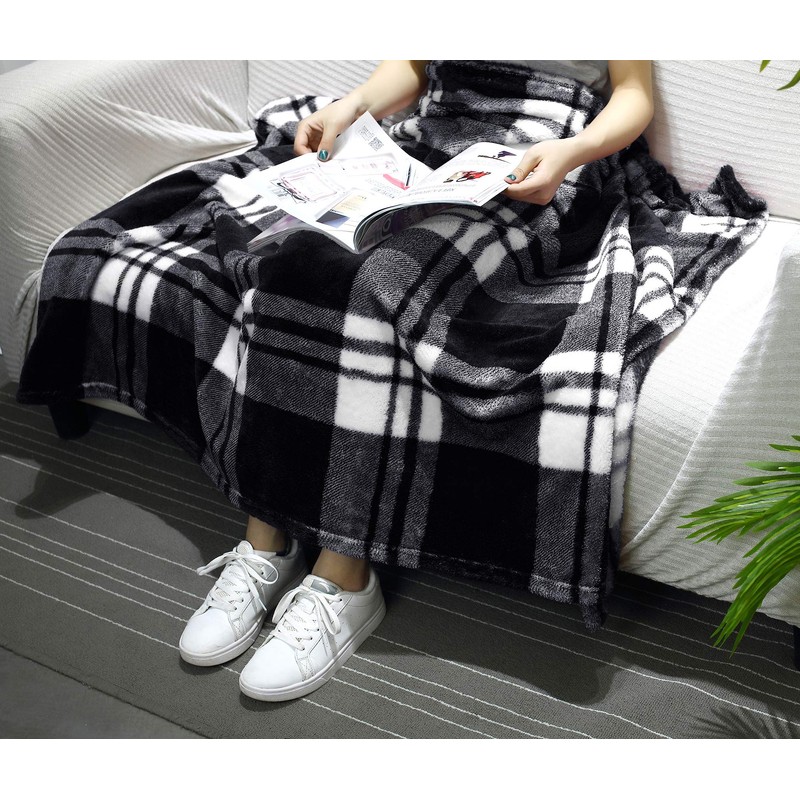 Flameproof Blanket, Outdoor Throw, Cold Protection, Flameproof Material, Soft, Skin-friendly