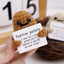 WORKIRAN Positive Kartoffel braun, 5cm, Häkelpuppe, Gestrickte Wollpuppe mit Positiven Karten, Mutmacher, Glücksbringer, Emotionale Unterstützung