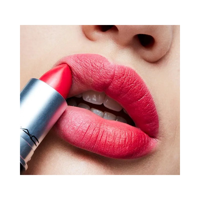 Labial MAC Retro Matte Relentlessly Red Mate Intenso Alta Pigmentación