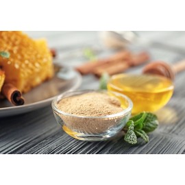 Naturherz Propolis Powder - Vitamins: A, B1, B2, B3 and Biotin - Ideal for Making Ointments, Tinctures or Creams - Premium Food Quality from Beekeepers (250 g)