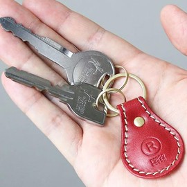 PORCO ROSSO / Teardrop Key Ring [sokunou], red