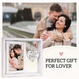 Engagement Gifts for Couples - The Best is Yet to Come Engaged 2025 Picture Frame, Engagement Presents for Her Him Friends Newly Engaged Best Friends Bride to Be Photo Frame 4"×6"