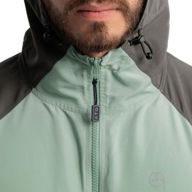 ATG by Wrangler Men's Water Repellent Colorblock Raglan Half Zip Packable Windbreaker Jacket, Blue Surf