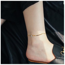 Yimofy Dainty Gold Anklets for Women Stainless Steel Simple Ankle Bracelets Summer Beach Foot Chain Jewelry Gift (Smile CZ)